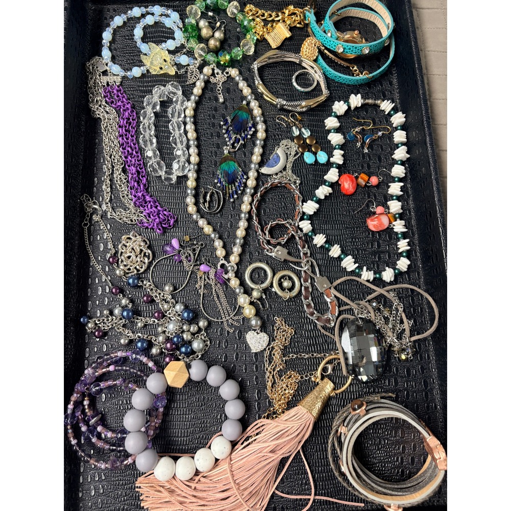Mixed Fashion Bulk Jewelry Lot Wearable to Craft Pieces 1lb 5oz
